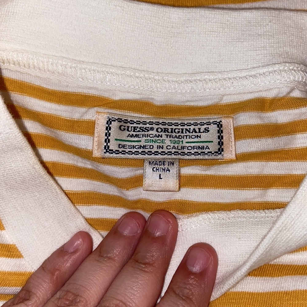 GUESS Shirt - Picture 2 of 2
